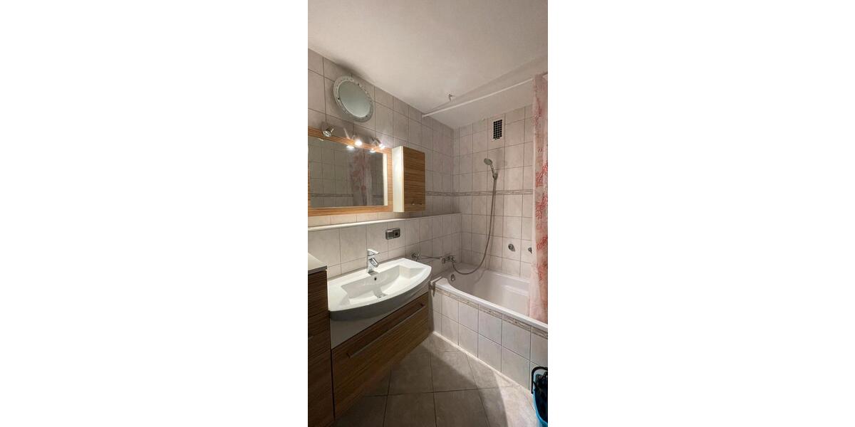 Etagenwohnung Reutlingen Sondelfingen - 4 Zimmer, 96 m&sup2;, 390.000&euro; | Angebot:25867164