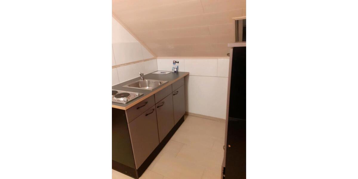 Dachgeschoßwohnung Nürtingen - 2 Zimmer, 30 m&sup2;, 700&euro; | Angebot:25932436