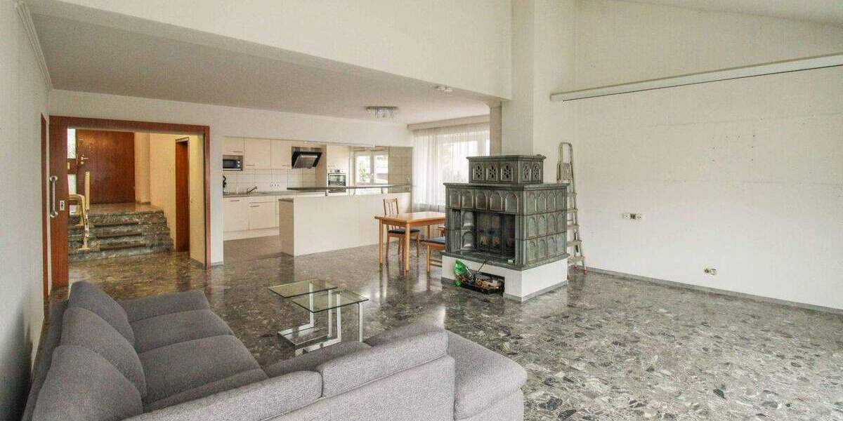 Einfamilienhaus Pfullingen - 7 Zimmer, 649.000&euro; | Angebot:25711222