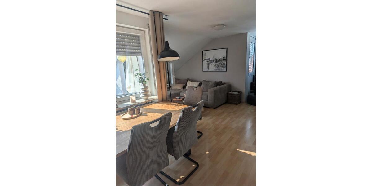 Dachgeschoßwohnung Böblingen Dagersheim - 2.5 Zimmer, 67 m&sup2;, 289.000&euro; | Angebot:27446821