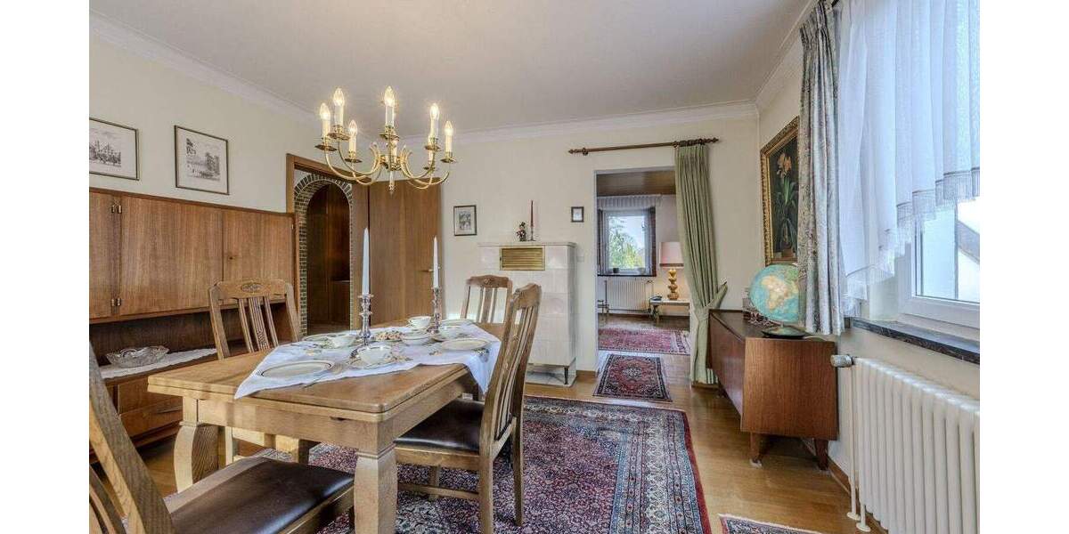 Einfamilienhaus Stuttgart Heumaden - 7 Zimmer, 162 m&sup2;, 890.000&euro; | Angebot:25690122