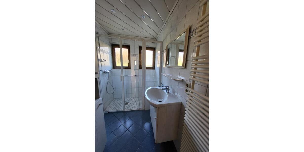 Einfamilienhaus Nagold - 8 Zimmer, 140 m&sup2;, 1.300&euro; | Angebot:25843300