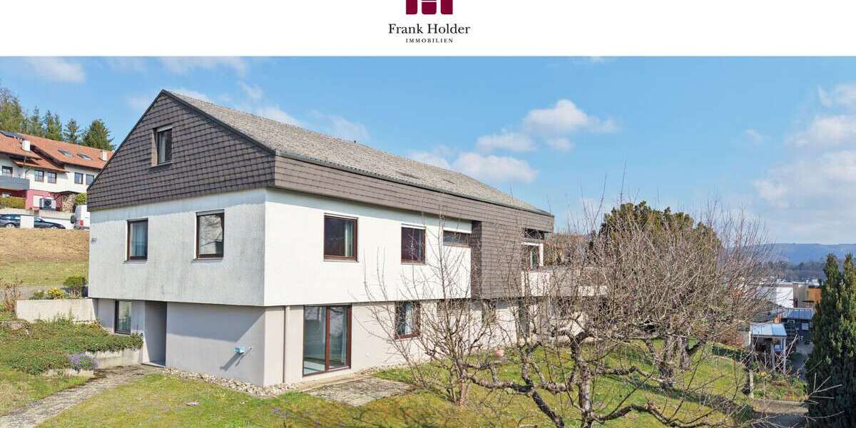 Einfamilienhaus Pfullingen - 8 Zimmer, 230 m&sup2;, 635.000&euro; | Angebot:25915474
