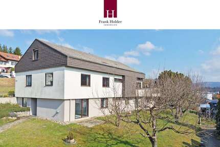 Haus Pfullingen - 8 Zimmer, 230 m&sup2;, 635.000&euro; | Angebot:25915474