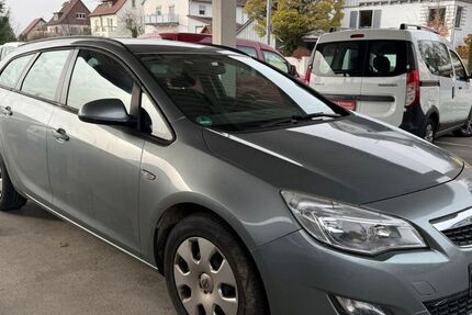 Opel Astra 182.000 km 2.350 &euro; Gomaringen 72810