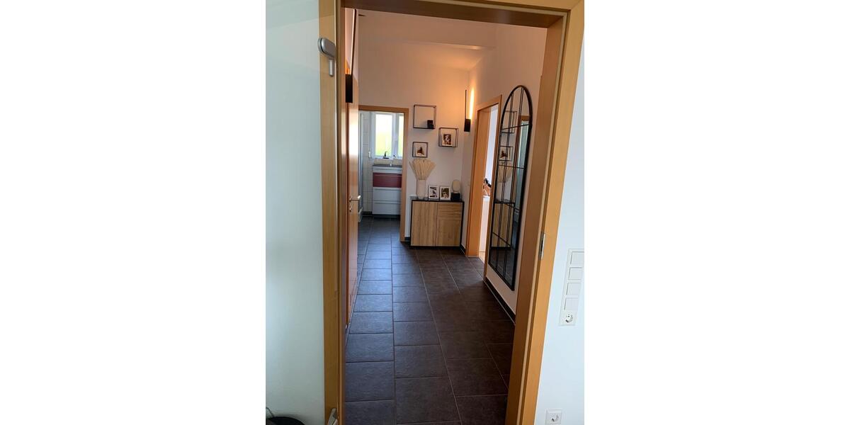 Dachgeschoßwohnung Herrenberg - 3.5 Zimmer, 70 m&sup2;, 419.000&euro; | Angebot:27494874