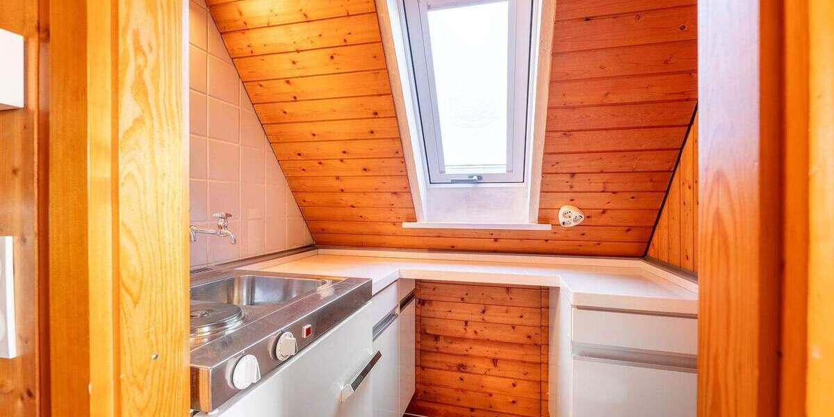 Mehrfamilienhaus, Wohnhaus Stuttgart Degerloch - 9 Zimmer, 140 m&sup2;, 740.000&euro; | Angebot:25685475