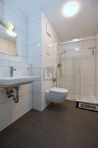 HOCHWERTIG WOHNEN MIT GARTEN - Terrassenwohnung Böblingen | Angebot:26037820