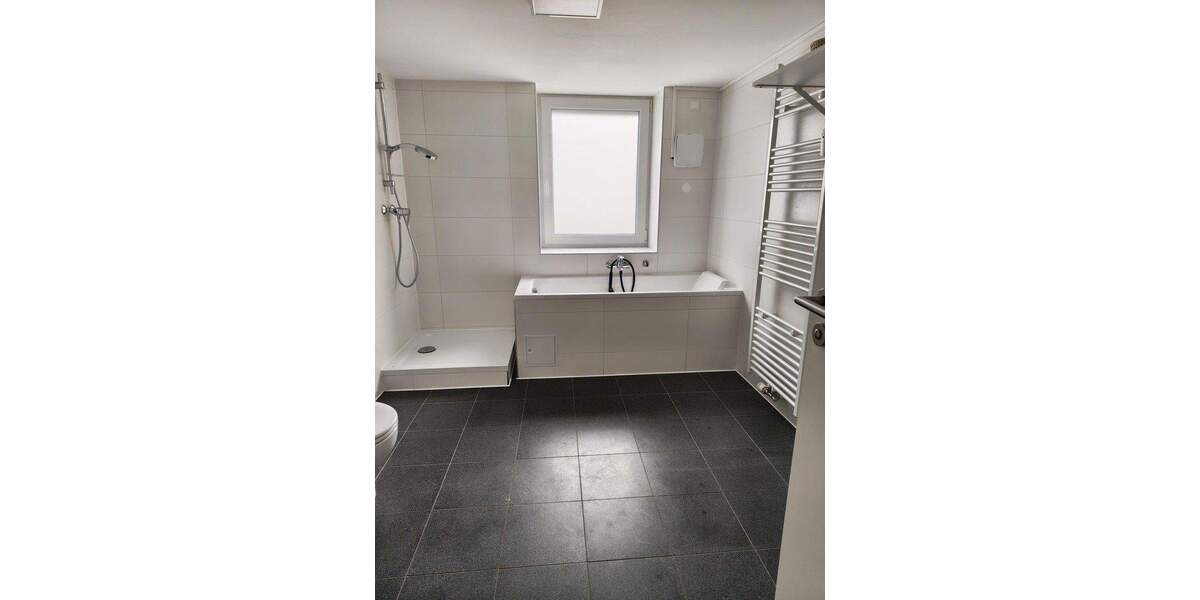 Etagenwohnung Reutlingen Rommelsbach - 3 Zimmer, 90 m&sup2;, 349.900&euro; | Angebot:25657484