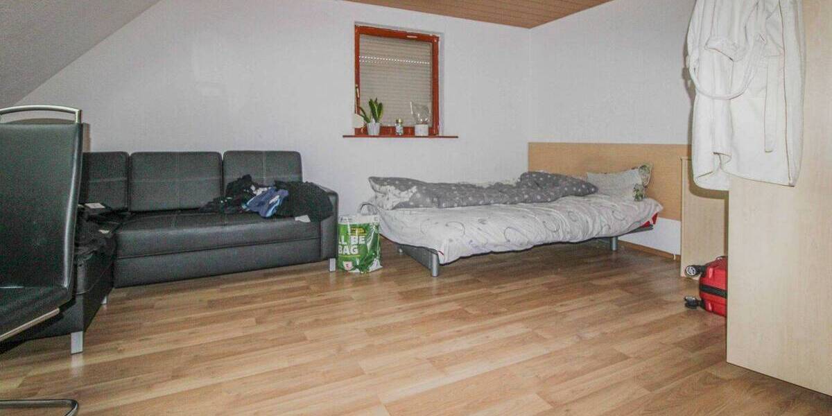 Mehrfamilienhaus, Wohnhaus Bisingen Wessingen - 8 Zimmer, 213 m&sup2;, 399.000&euro; | Angebot:26043656