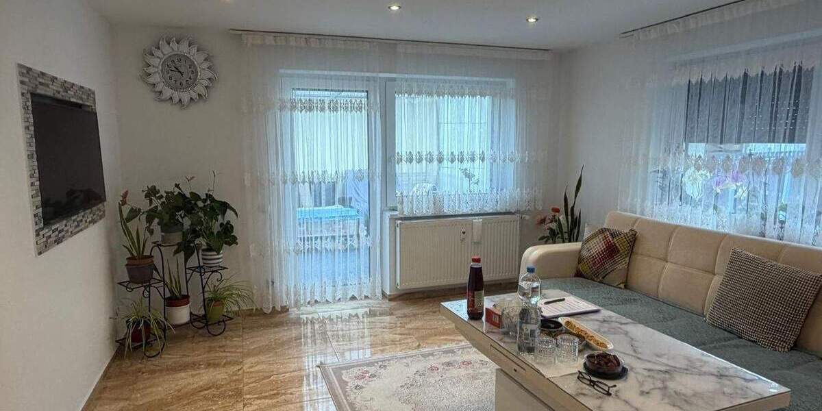 Mehrfamilienhaus, Wohnhaus Althengstett - 8 Zimmer, 180 m&sup2;, 595.999&euro; | Angebot:25737016