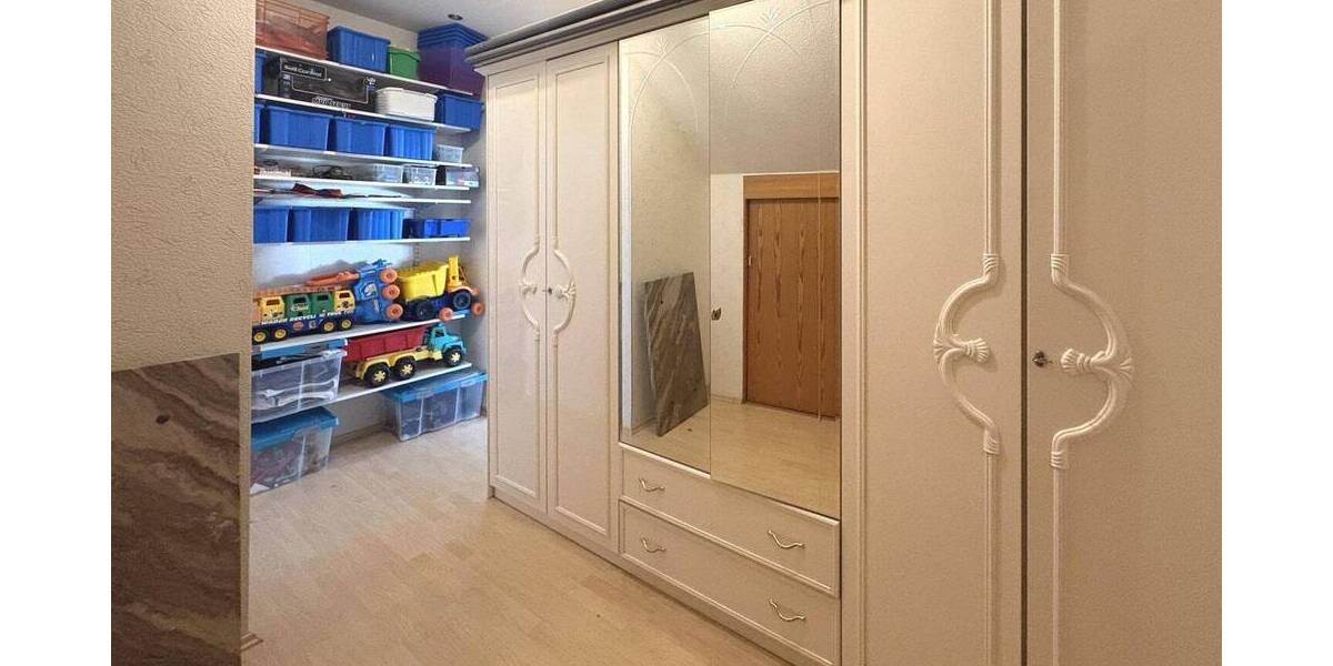 Einfamilienhaus Hechingen - 9 Zimmer, 220 m&sup2;, 650.000&euro; | Angebot:26029373