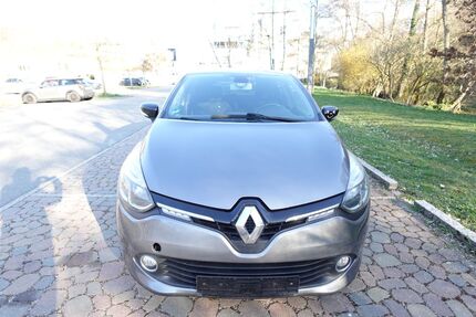 Renault Clio 135.785 km 5.300 &euro; Waldenbuch 71111