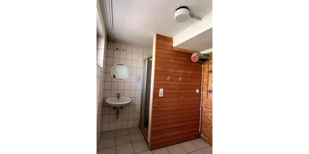 Mehrfamilienhaus, Wohnhaus Herrenberg - 7 Zimmer, 220 m&sup2;, 695.000&euro; | Angebot:25780767