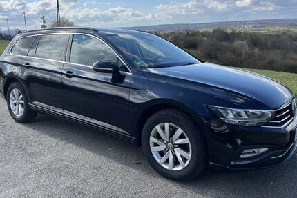 VW Passat Variant 61.000 km 22.999 &euro; Gomaringen 72810