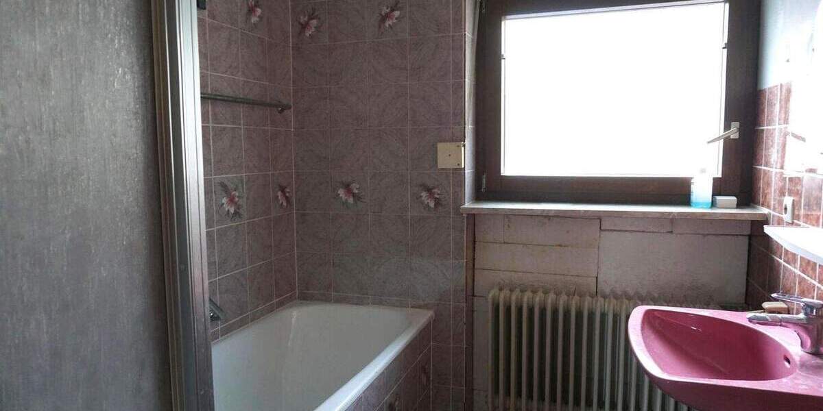 Einfamilienhaus Horb am Neckar Mühringen - 8 Zimmer, 188 m&sup2;, 349.000&euro; | Angebot:25746397