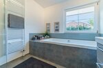 Großzügiges Einfamilienhaus in Großbettlingen - Individuell geplant, hochwertig realisiert - Einfamilienhaus Großbettlingen | Angebot:27427811