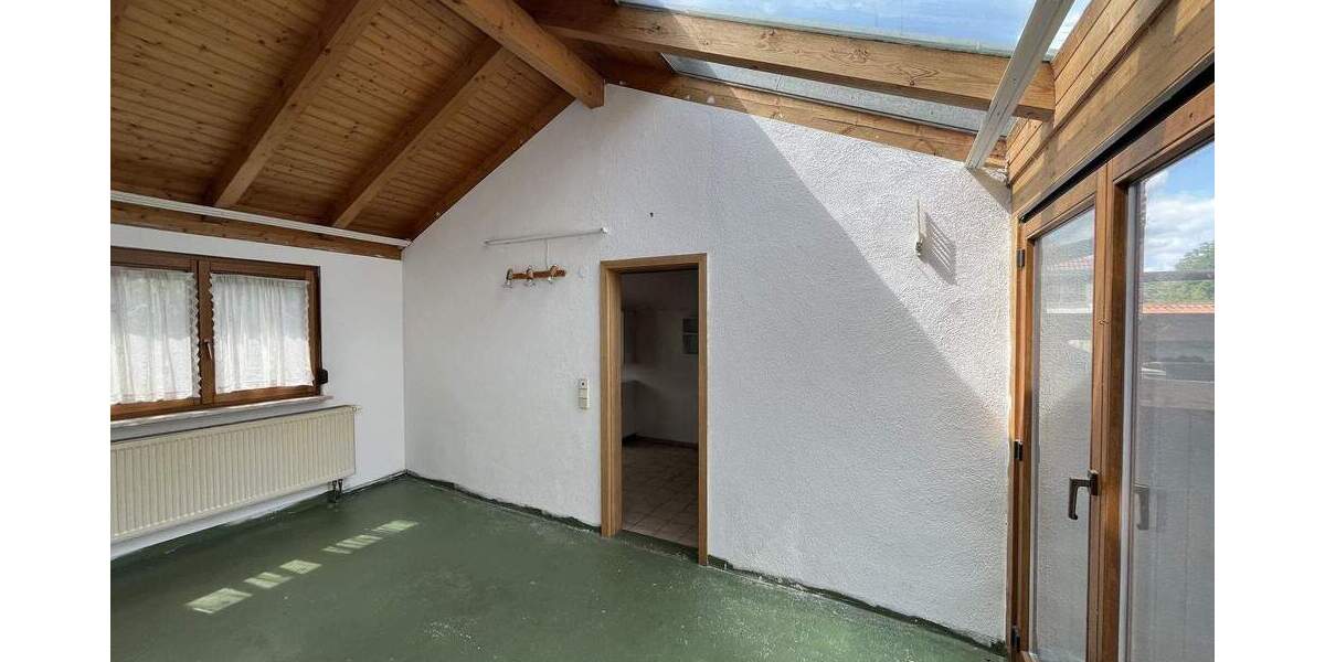 Mehrfamilienhaus, Wohnhaus Steinenbronn - 6 Zimmer, 208 m&sup2;, 699.000&euro; | Angebot:25748790