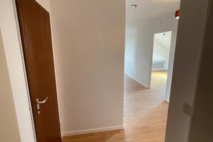 Wohnung Bondorf - 3 Zimmer, 75 m&sup2;, 1.300&euro; | Angebot:25977732