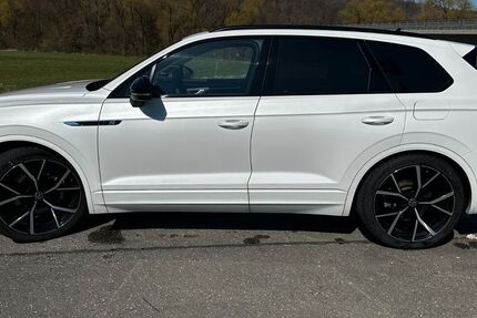 VW Touareg 57.700 km 57.999 &euro; Reutlingen 72766