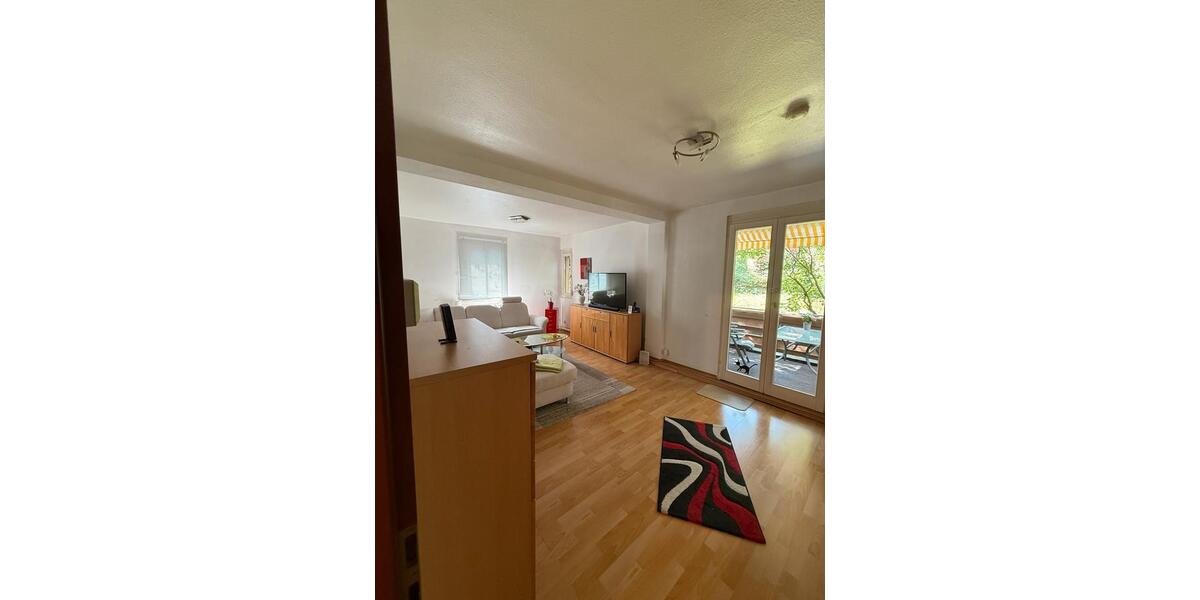Etagenwohnung Stuttgart Hedelfingen - 3 Zimmer, 90 m&sup2;, 1.500&euro; | Angebot:25924875