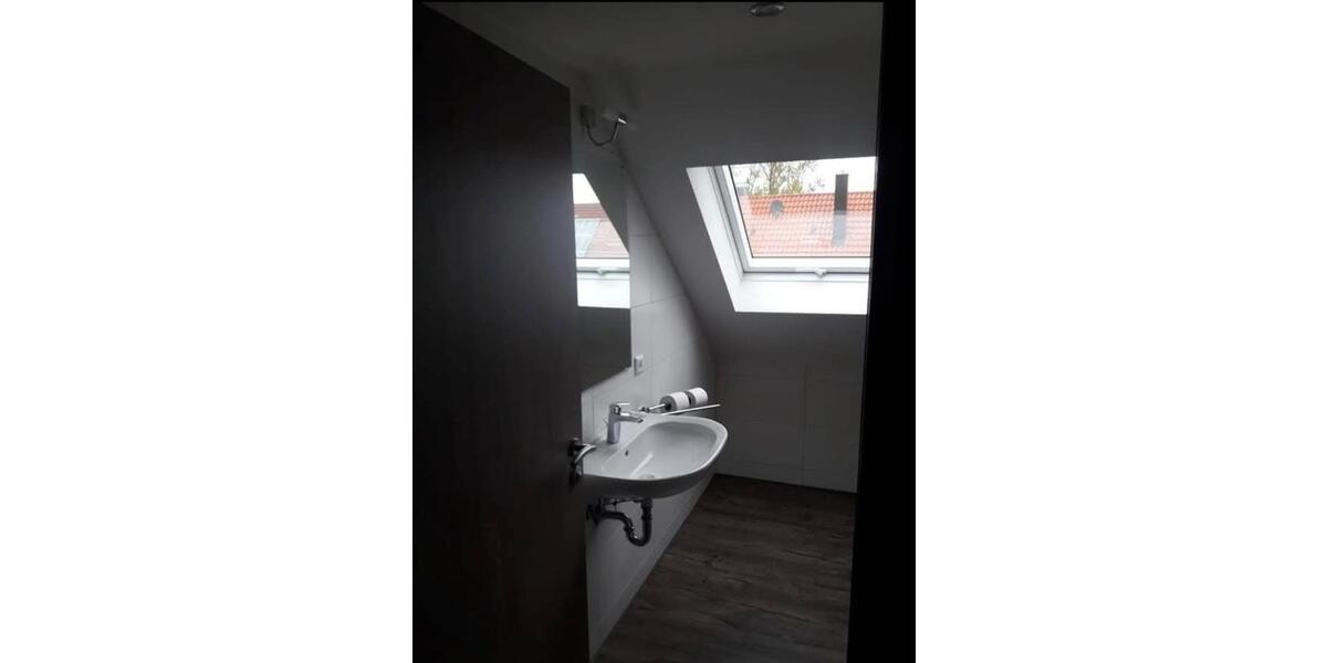 Dachgeschoßwohnung Bad Urach - 3 Zimmer, 80 m&sup2;, 900&euro; | Angebot:24853380