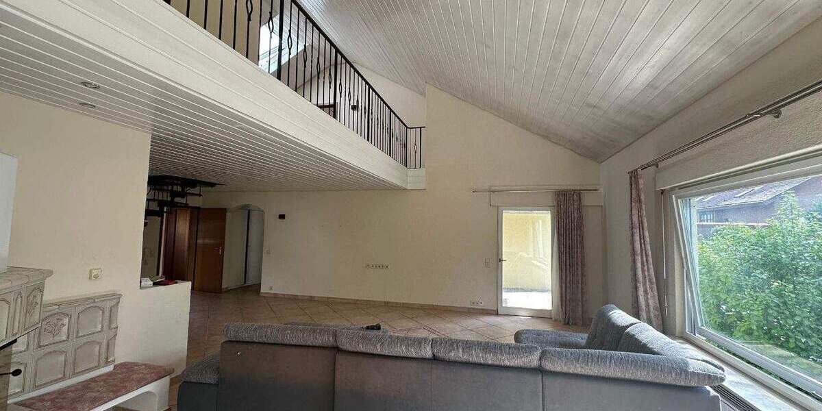 Mehrfamilienhaus, Wohnhaus Althengstett - 5 Zimmer, 199 m&sup2;, 2.500&euro; | Angebot:25821147