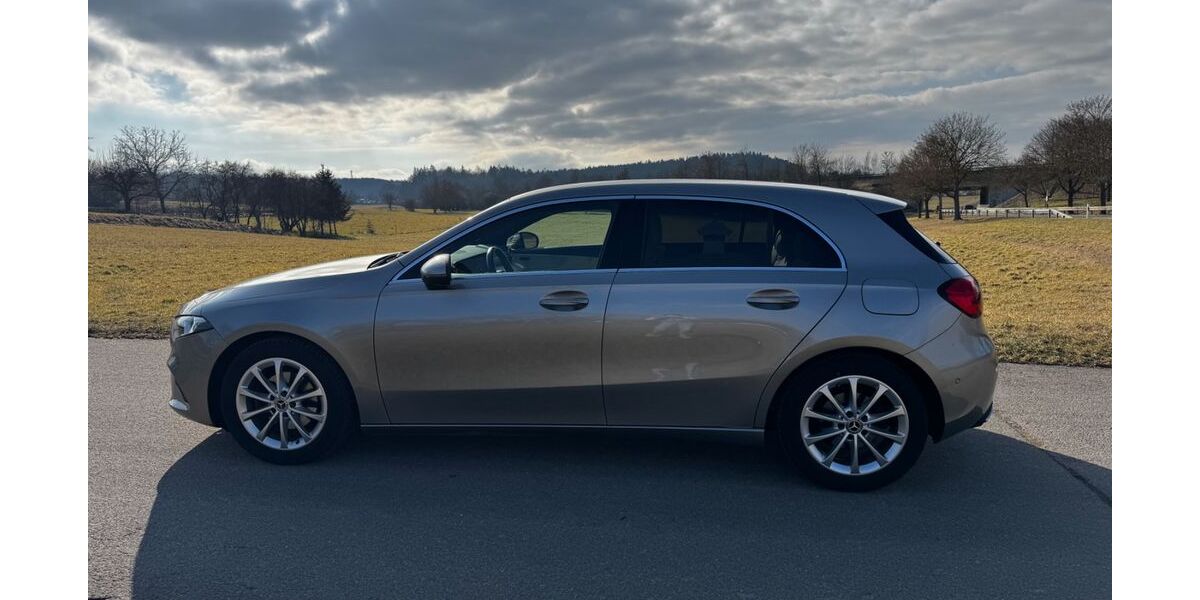 Mercedes-Benz A 180 115.000 km 16.500 &euro; Gärtringen 71116