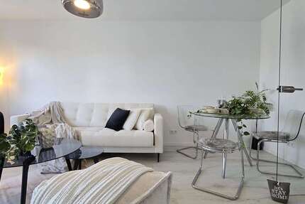 Wohnung Stuttgart Luginsland - 1 Zimmer, 42 m&sup2;, 830&euro; | Angebot:25814140