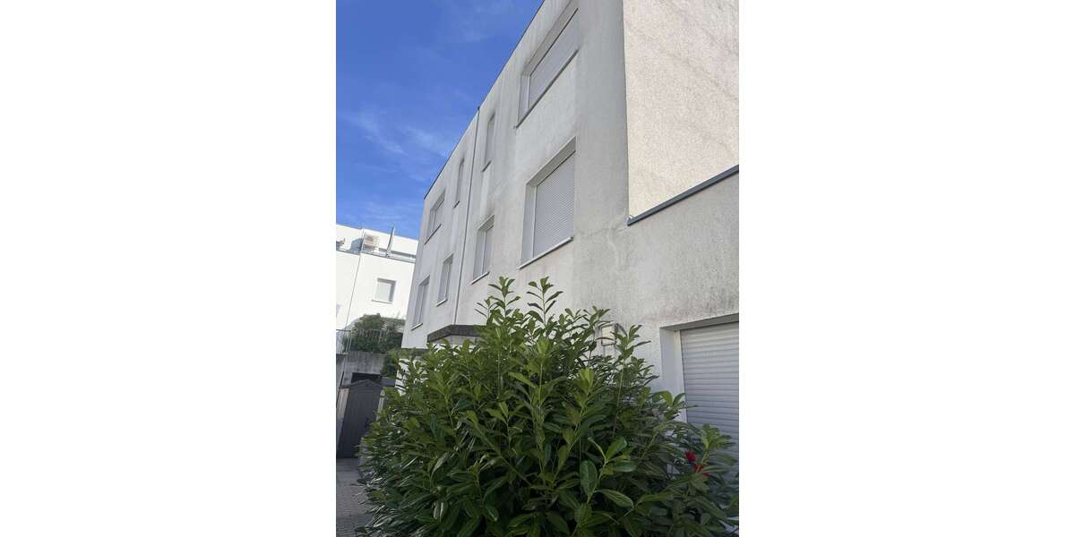 Einfamilienhaus Böblingen - 4.5 Zimmer, 139 m&sup2;, 2.100&euro; | Angebot:25931962