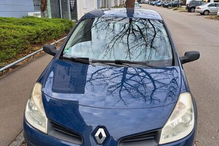 Renault Clio 182.000 km 1.050 &euro; reutlingen 72762