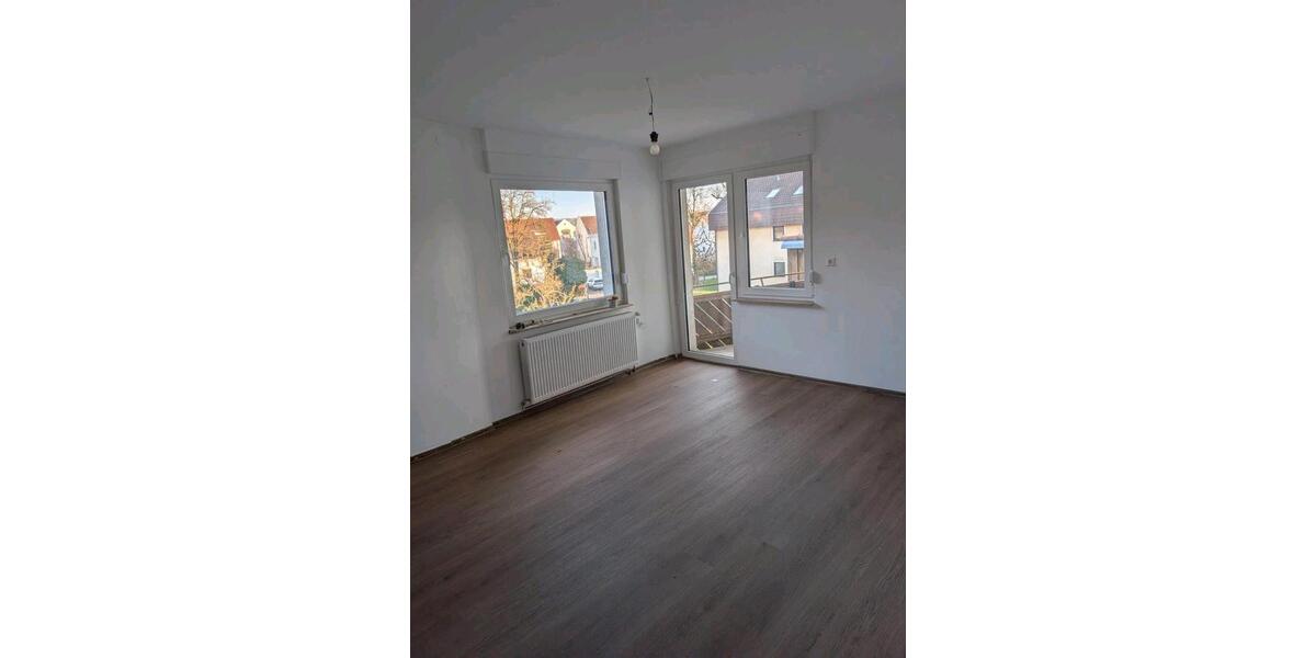 Dachgeschoßwohnung Unterensingen - 4.5 Zimmer, 110 m&sup2;, 1.350&euro; | Angebot:25924889