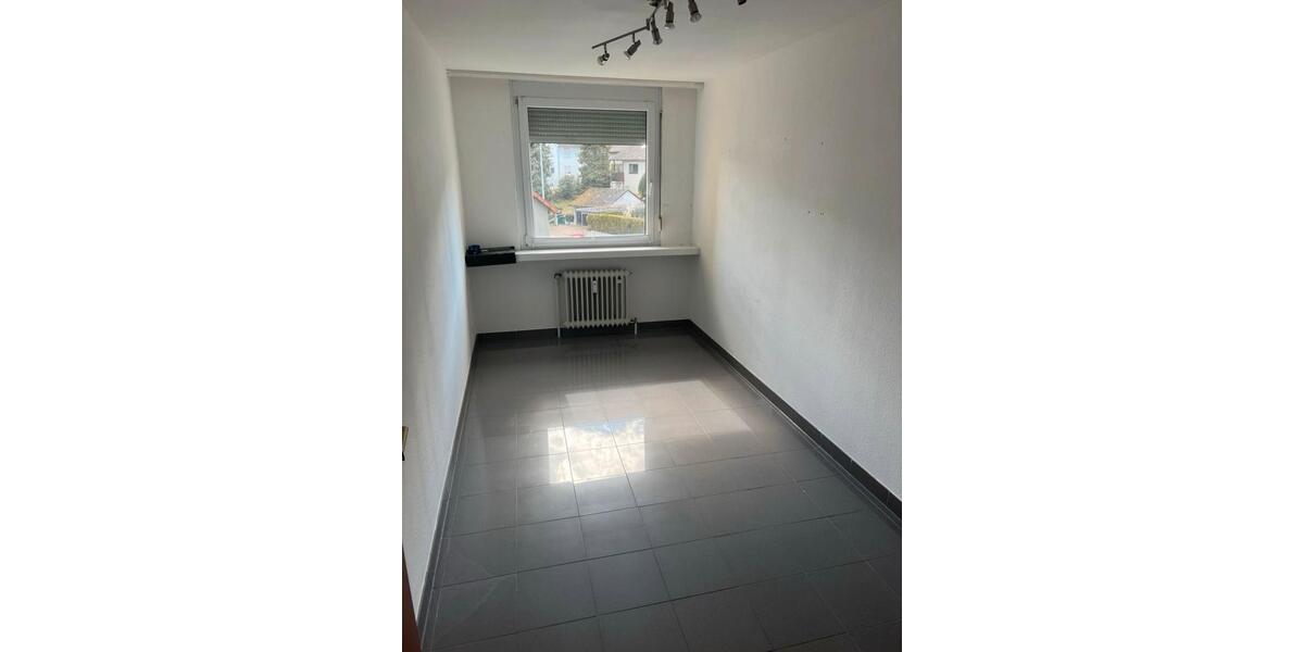 Etagenwohnung Pfullingen - 4 Zimmer, 100 m&sup2;, 329.000&euro; | Angebot:26517363