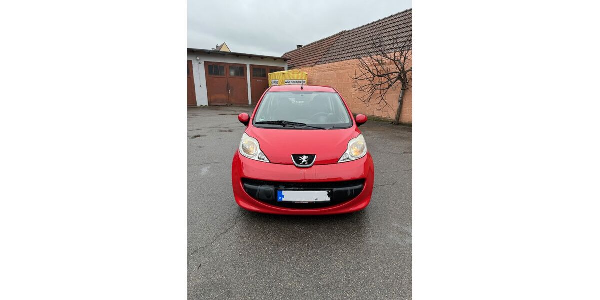 Peugeot 107 150.000 km 700 &euro; Stuttgart - Zuffenhausen 70435