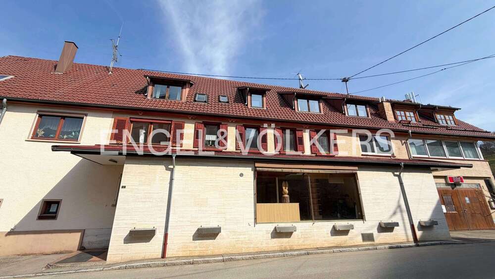 Etagenwohnung Reutlingen Reutlingen-Betzingen - 6 Zimmer, 163 m&sup2;, 190.000&euro; | Angebot:27397745
