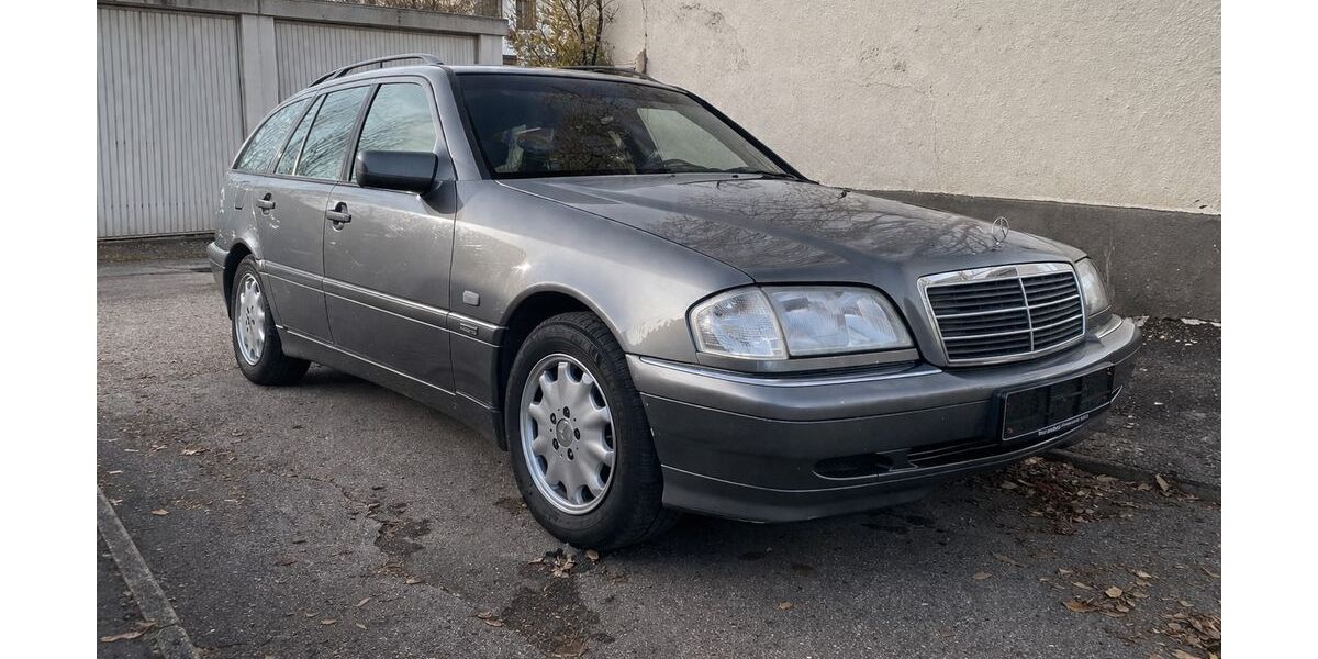 Mercedes-Benz C 220 226.886 km 5.800 &euro; Weil der stadt 71263